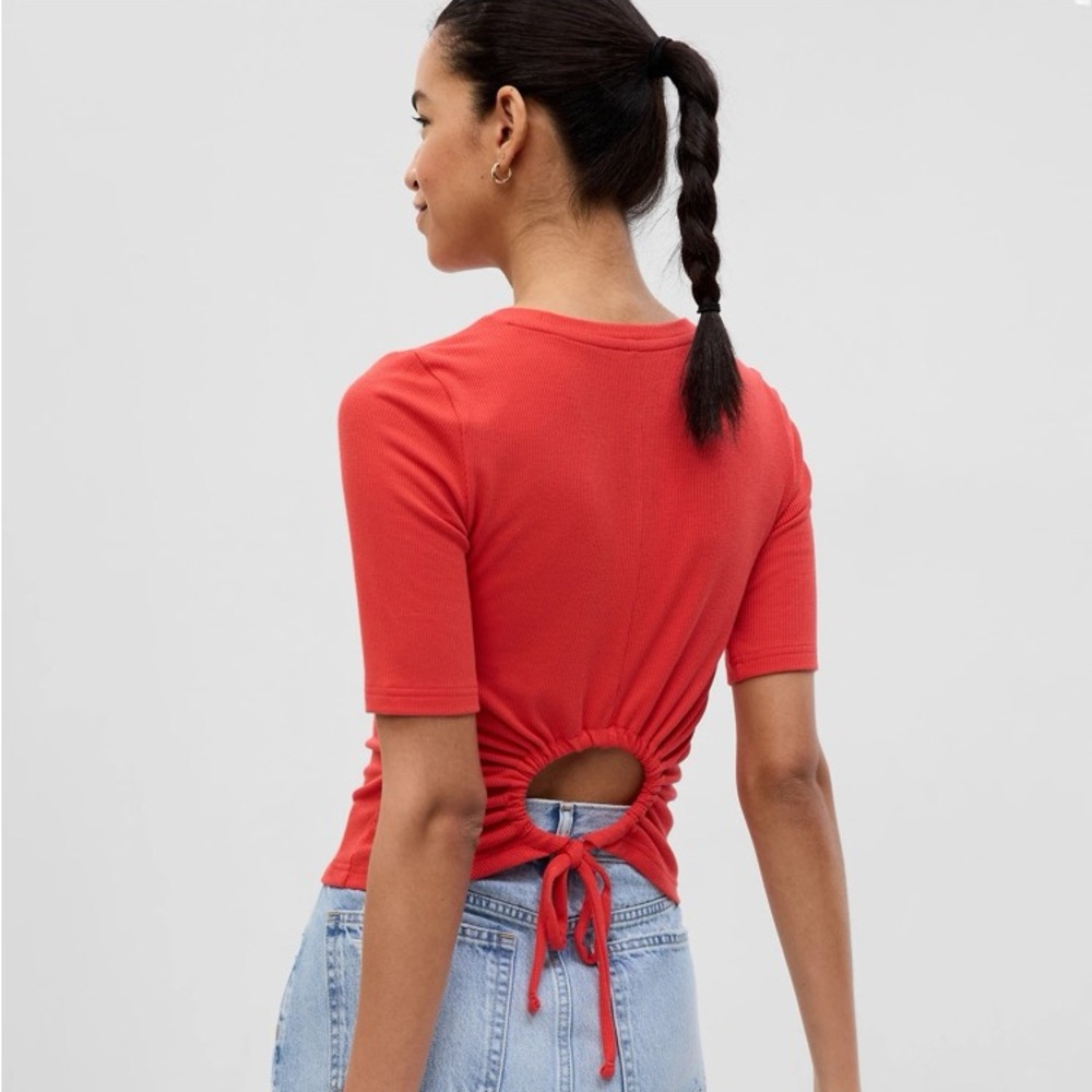Gap Ribbed Tee Size L Key hole back t-shirt NWT! top